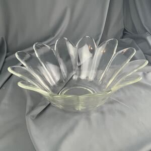 Vintage Clear Glass Petal Edge Serving Bowl Large Floral Shape 9x3.5